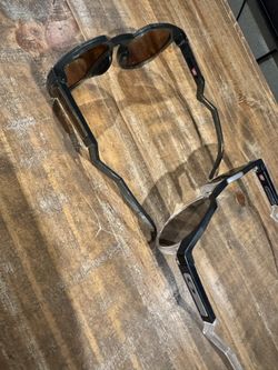 Oakley HSTN