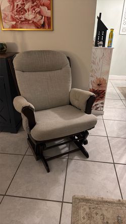 Glider / Rocking Chair