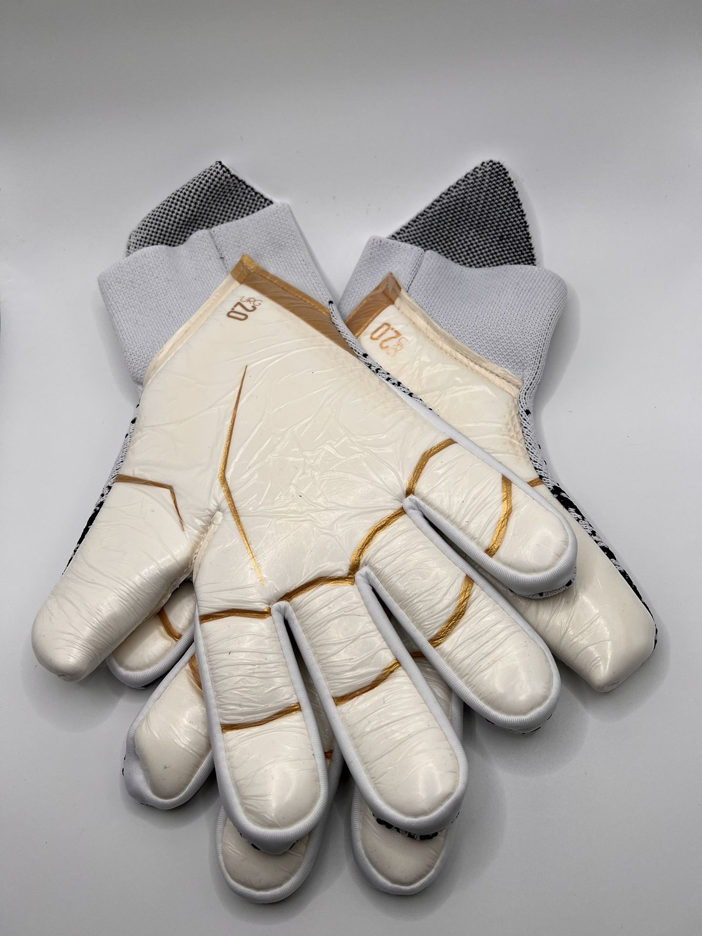 Football Gloves 