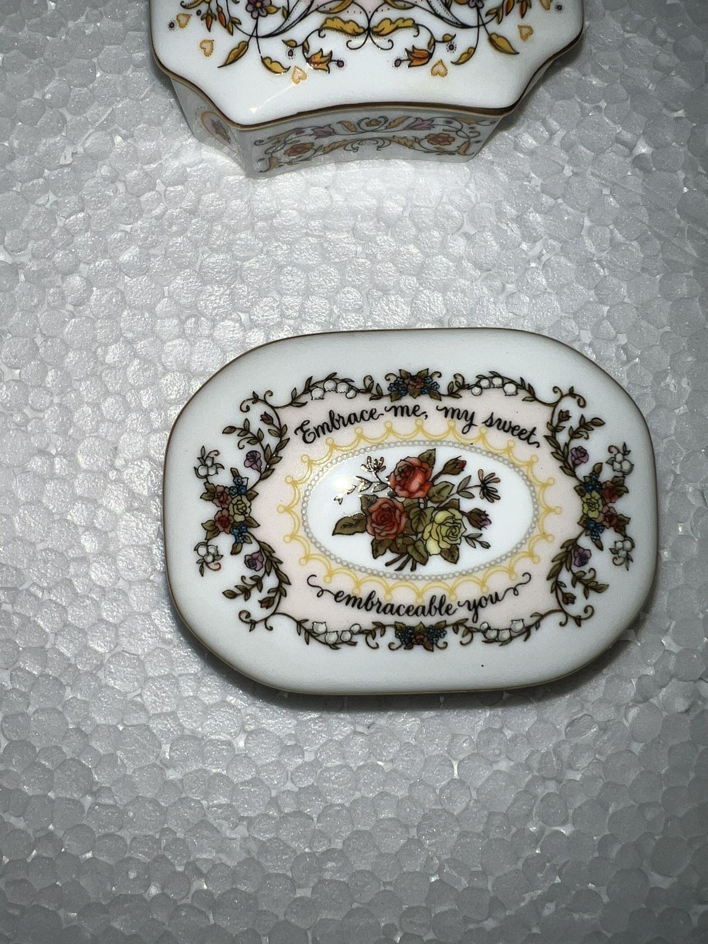 Lot Of 24 Musical Boxes The franklin Mint Fine Porcelain