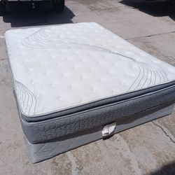 Queen Pillowtop Mattress And Box Spring 