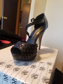 Rock & Republic black high heels
