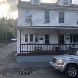Comer Home & Empty Lot Two Door Away For Parking 