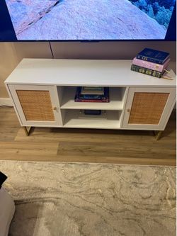 Tv stand- small