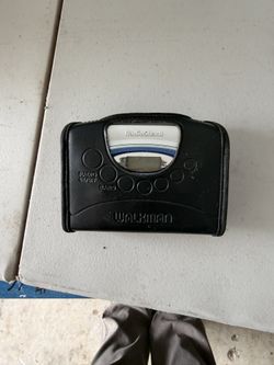 RadioShack AM/FM Cassette Walkman – Portable Cassette Player with Case – $20 OBO