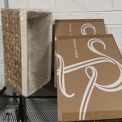 ROSSIE HOME Wood Bed Tray Lap Desk - Set of Two - with Hyacinth Storage Basket - Buffalo Check - Fits up to 15.6 Inch Laptops .   L-2212 