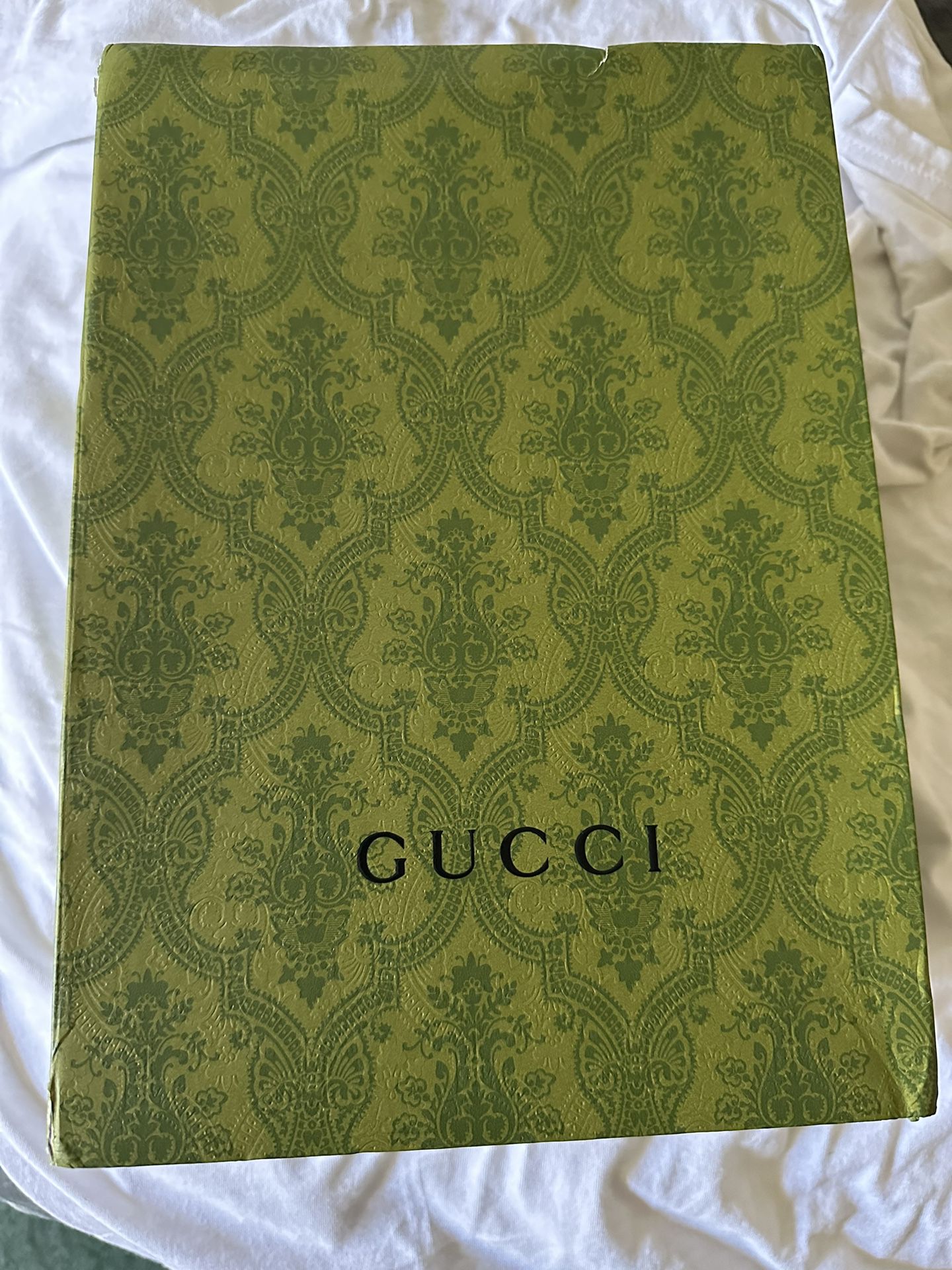 New Gucci Messenger Bag !!
