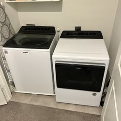 Whirlpool Washer & Dryer 