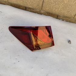 Lexus GS350 Tail Light, Lexus GS450h Tailight, rear brake light, OEM ORIGINAL LEXUS PART, Driver Side 