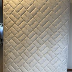 Queen Size mattress 