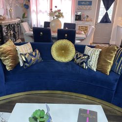 Sofa & 2 Chairs 