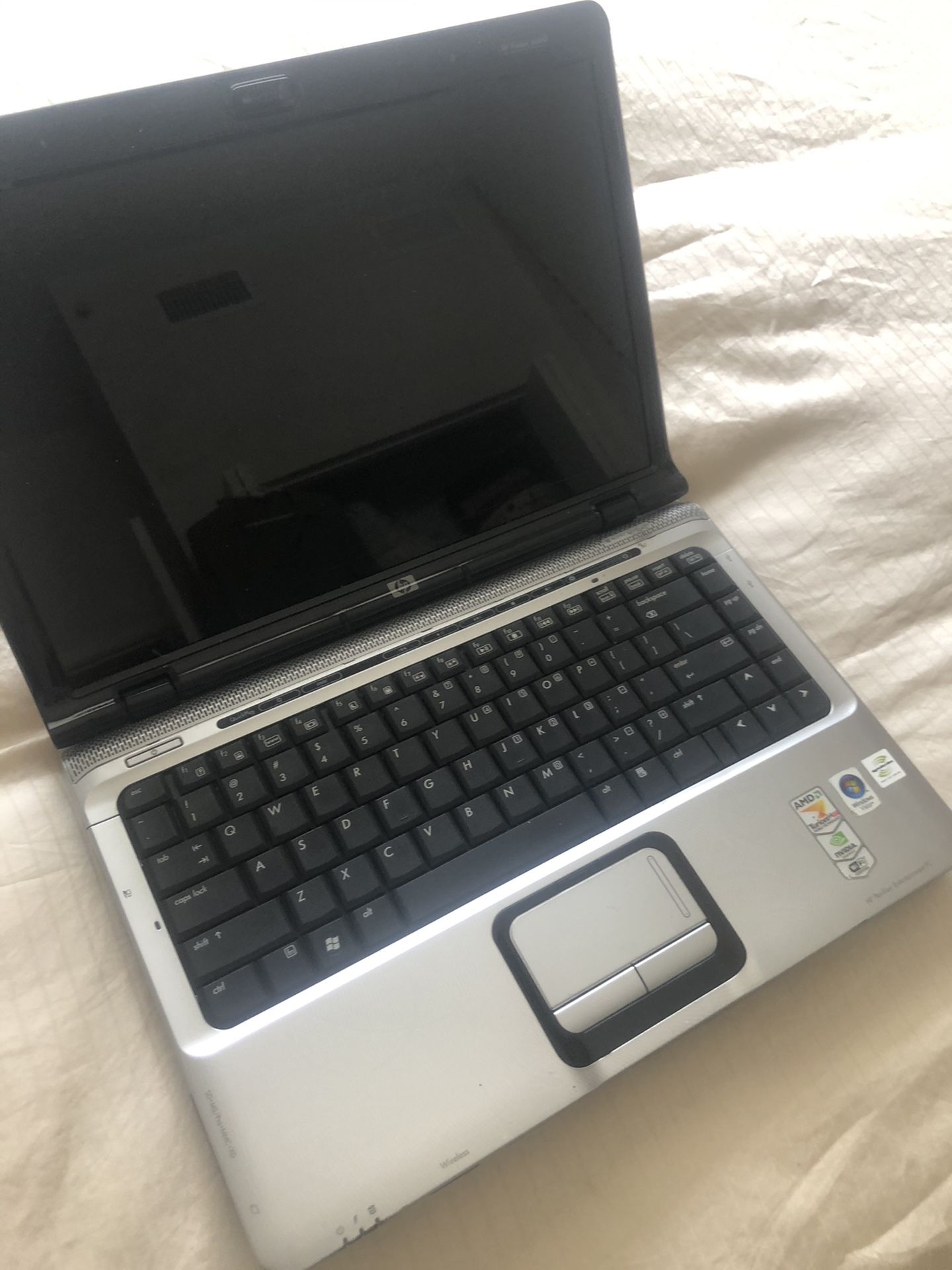 Hp pavilion dv2500 laptop