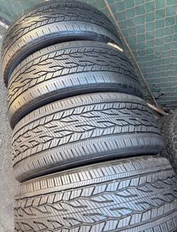 255/55/20 Marca Continental precio 170