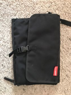 Skip hop Diaper changing station