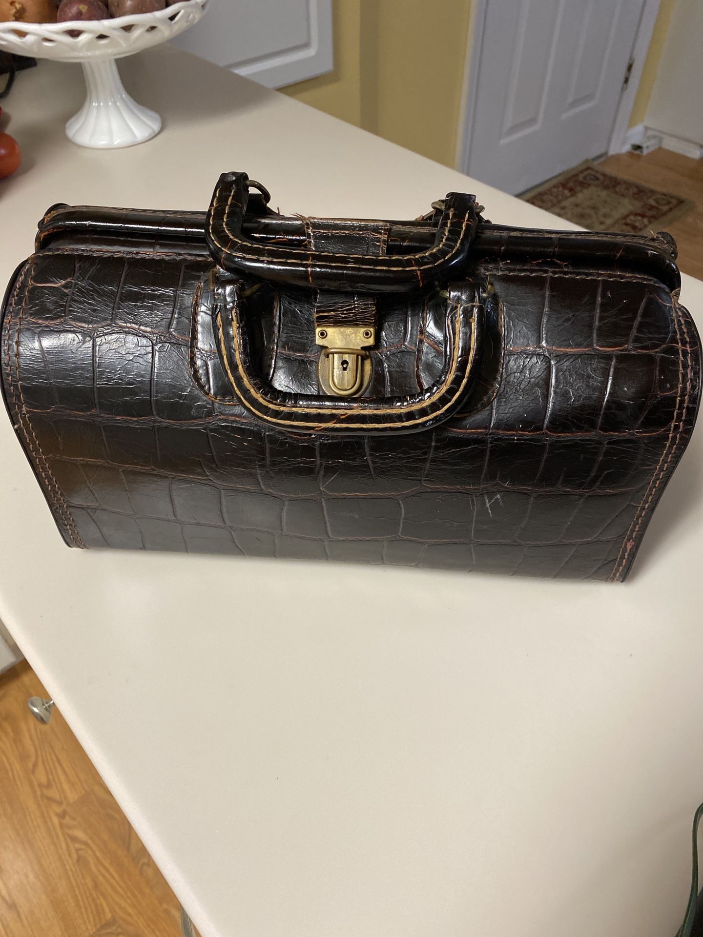 Vintage Upjohn Doctor’s Houscall Bag