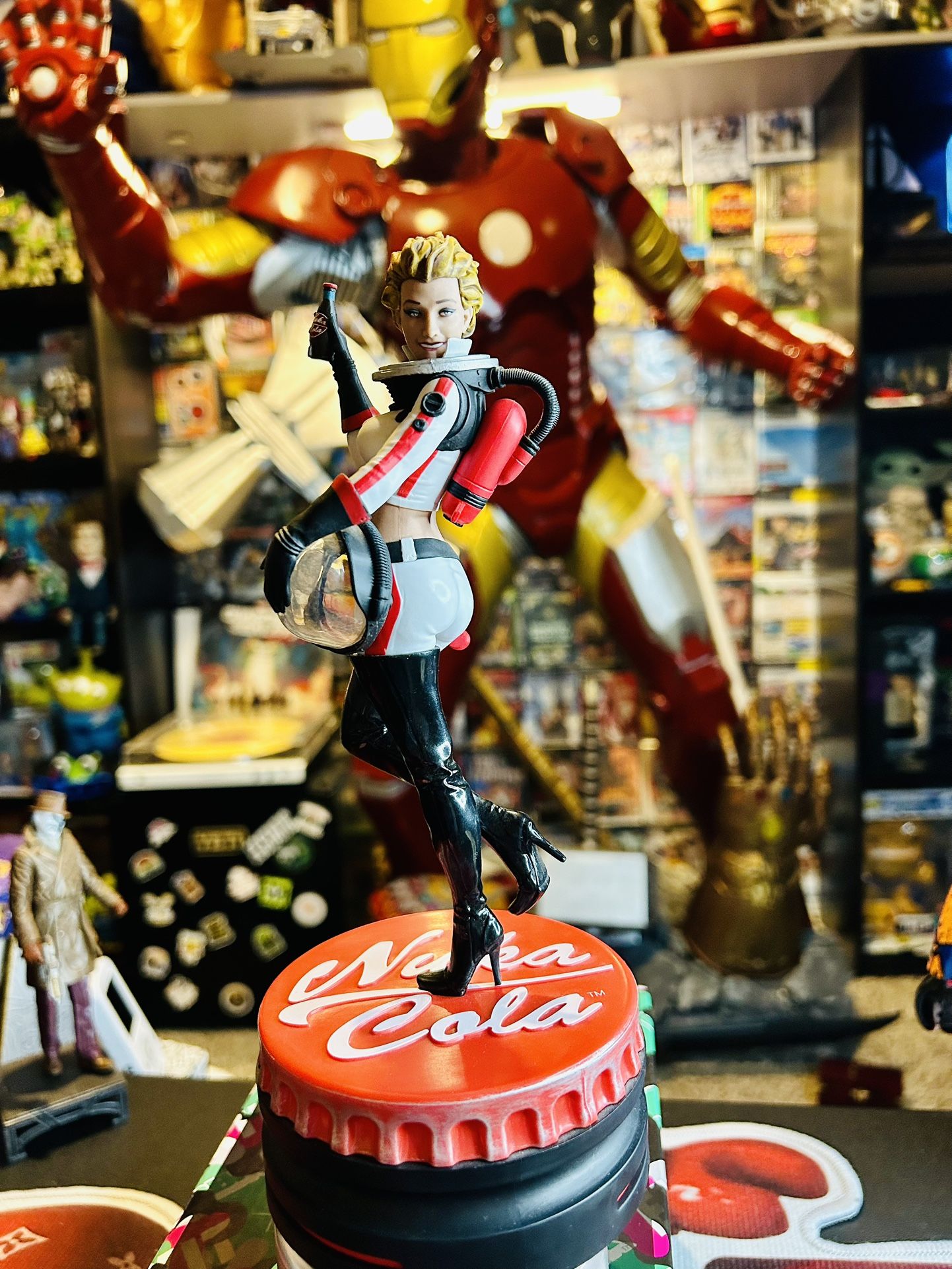 Fallout 4 Nuka Girl Cola Modern Icons Statue Figure Limited Edition ThinkGeek #3