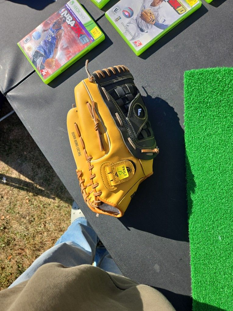 Left Handed Baseball Glove
