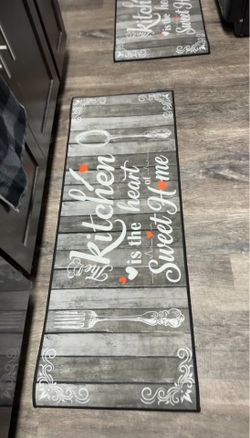 Brand New 2 set kitchen Rugs non slip