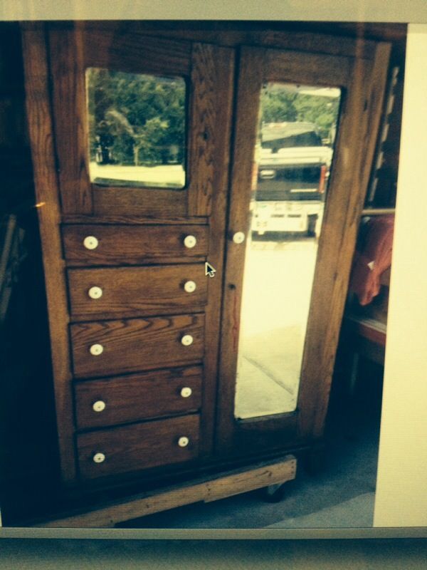 1900 to 1910 Antique Oak Chifferobe