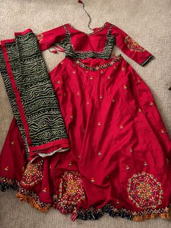 Red & Green Chaniya Choli Set – Perfect for Garba & Navratri
