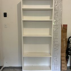 White ikea shelf/bookcase