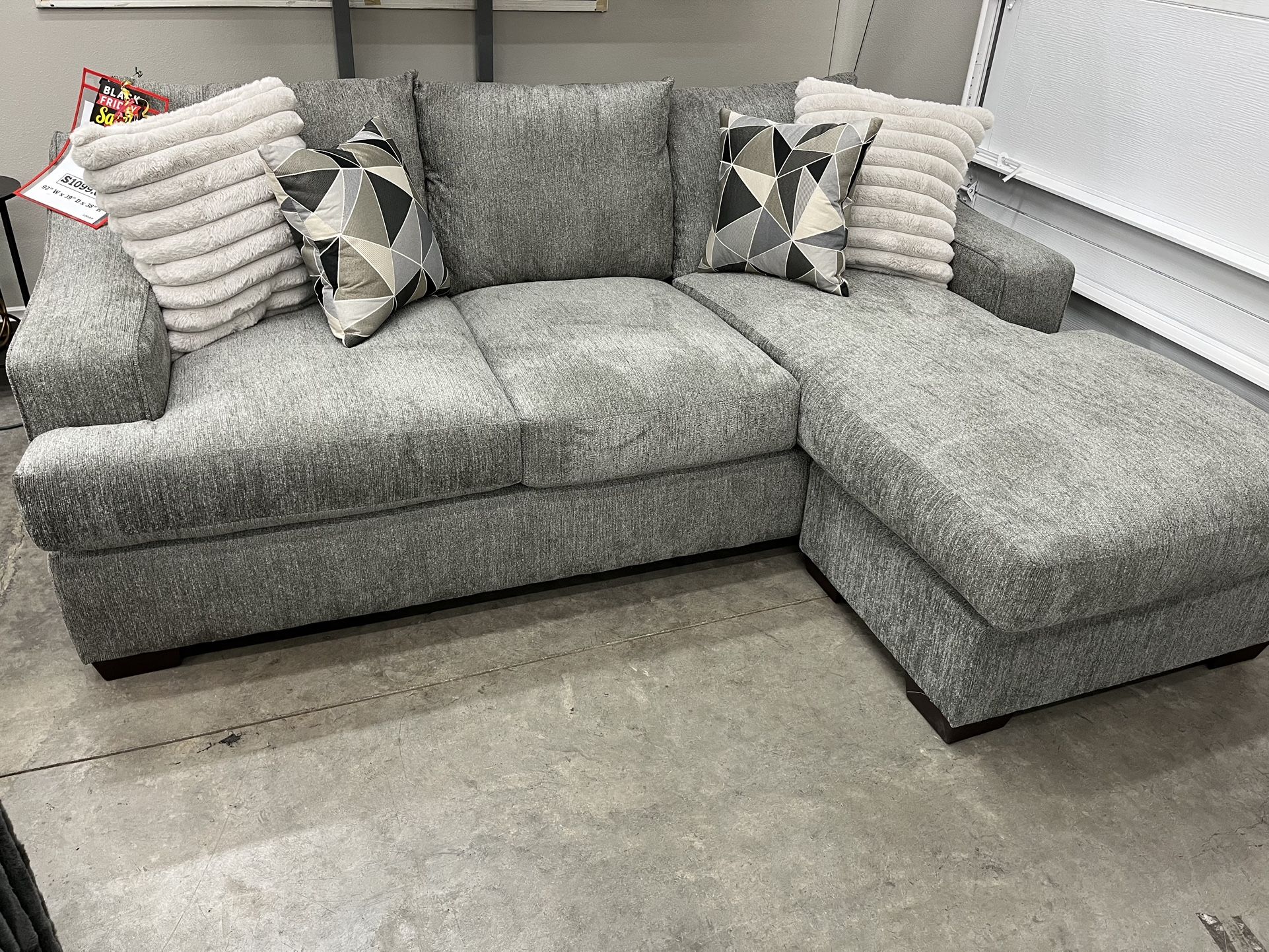 Sofa With Reversible Chaise 