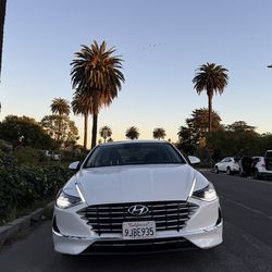 2021 Hyundai Sonata Hybrid · Limited Sedan 4D