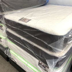 🚚 MATTRESS SALE TWIN SIZE $115. FULL SIZE $190 QUEEN SIZE $199 KING SIZE $390 LOCATION 303 POCASSET AVE PROVIDENCE RI 