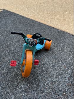 Fly Wheels Tricycle