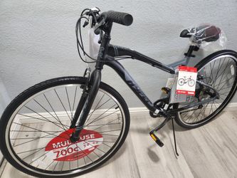 Hyper Bike Aluminum 28 700 7 Speed New Ready To Ride good condition