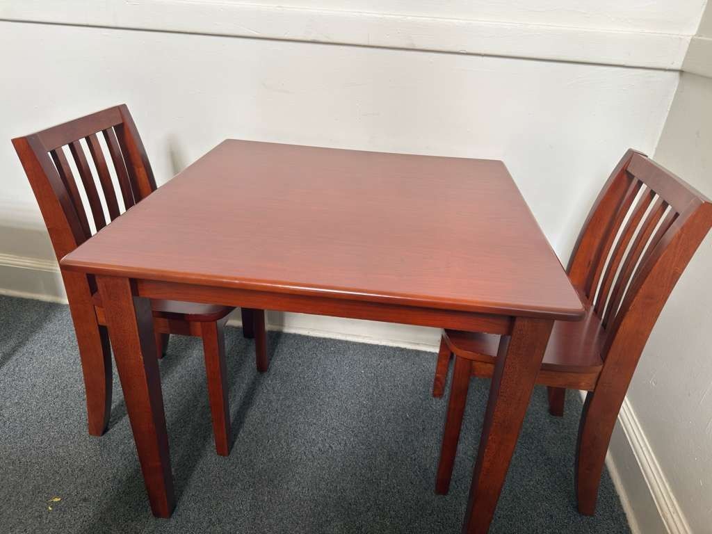 Table and Chair ( Excellent Condition)