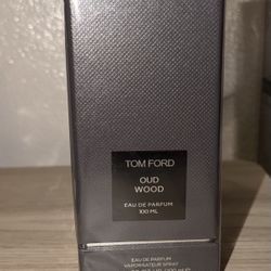 TOM FORD OUD WOOD