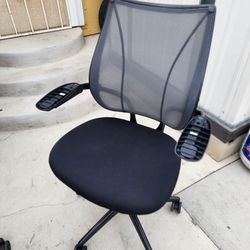 Office Chairs, Humanscale Liberty