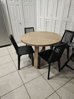Wood Dining Table & Chairs