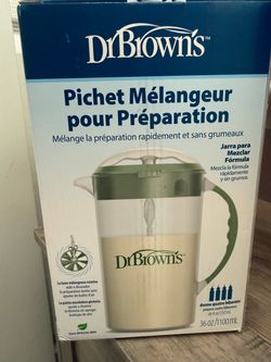 Formula pitcher