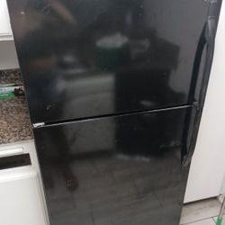 Refrigerator Works Great 