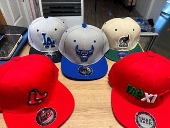Lot of 5 Snapback Hats