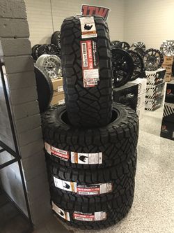 35x12.50 R20 Nitto