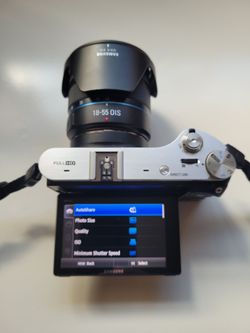Samsung NX300M Camera Body
Samsung 18-55mm f/3.5-5.6 OIS III Lens