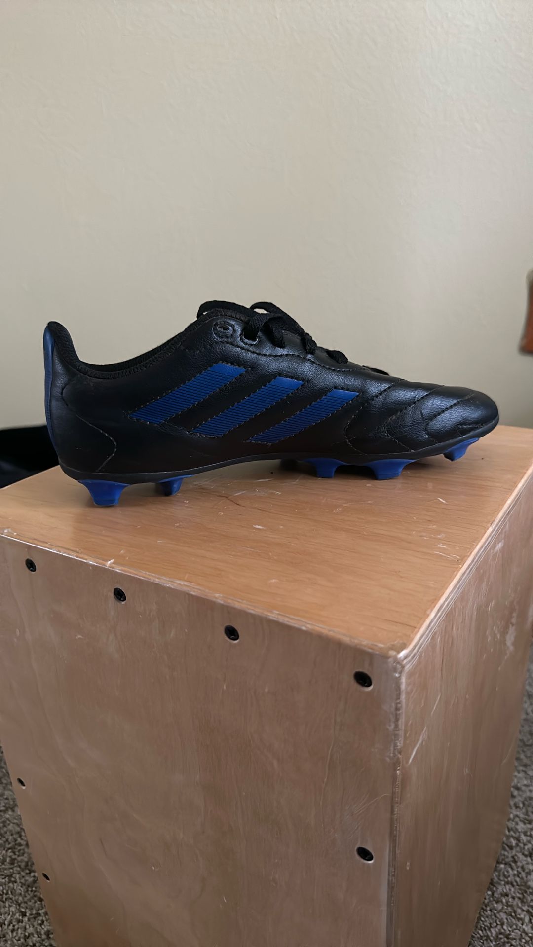 Adidas Goletto Cleats Boys Size 5.5
