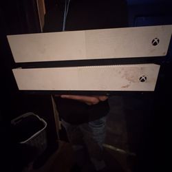 Two Used Xbox Ones In Good Condition 200 A Piece