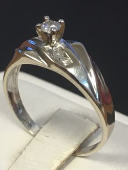 White gold engagement ring