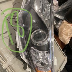 2012-2014 Toyota Camry SE Headlights