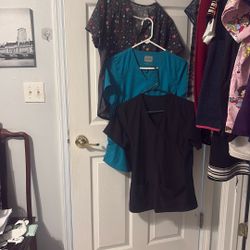 ASSORTED SCRUBS SIZE SMALL-MEDIUM