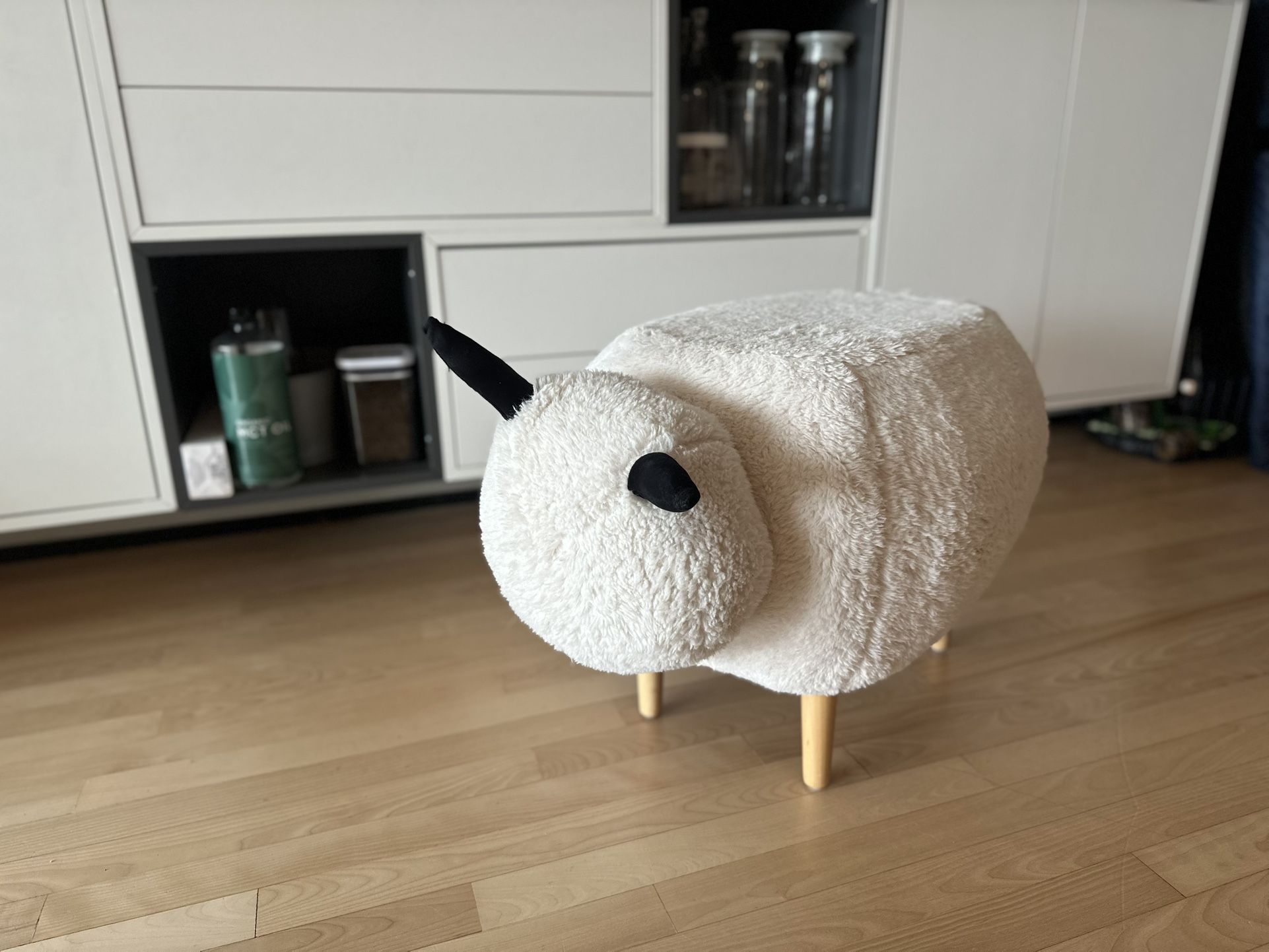 Cute Modern Sheep Ottoman/stool