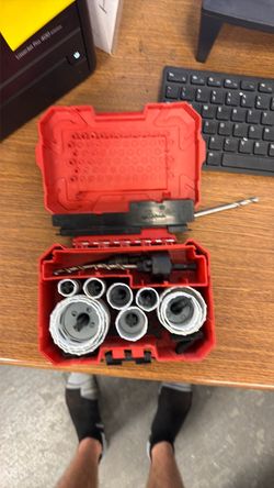 Milwaukee Hole Dozer 13 piece set
