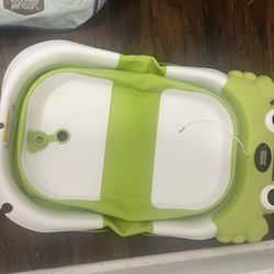 Free Bathtub And Changing Table