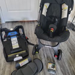 Doona Stroller & Carseat Complete Set Up Excellent Condition 