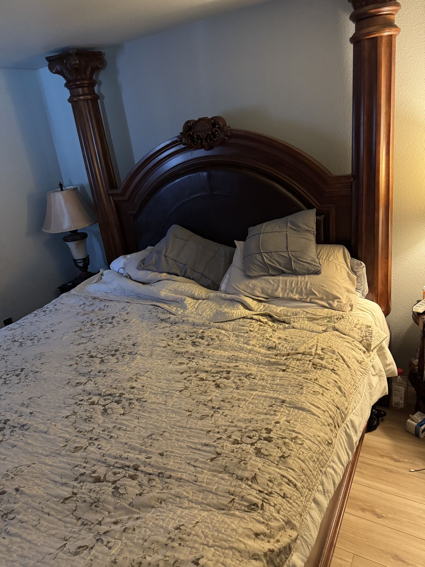 King Size With Box Spring And Mattress
