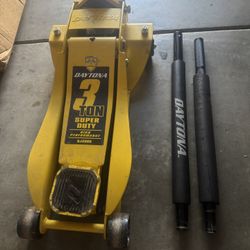 DAYTONA 3 Ton Low-Profile Superduty Floor Jack with RAPID PUMP
